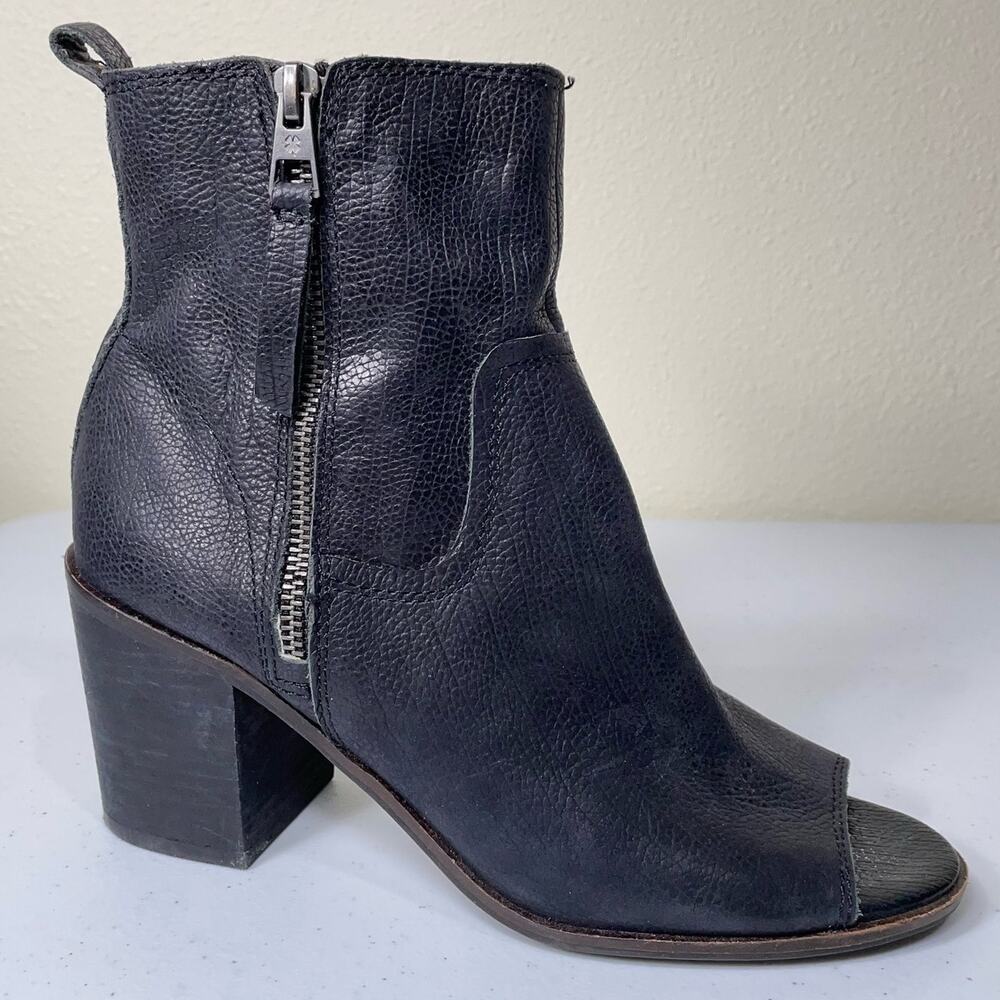 Lucky Brand Kamren Black Peep Toe Block Heel Bootie Shoes Size 8